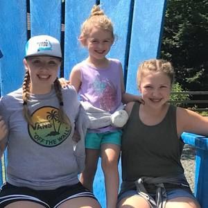 Meet your Posher, Danielle